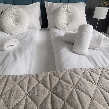 アパート Kora Kilinskiego シクラルスカ・ポレンバ